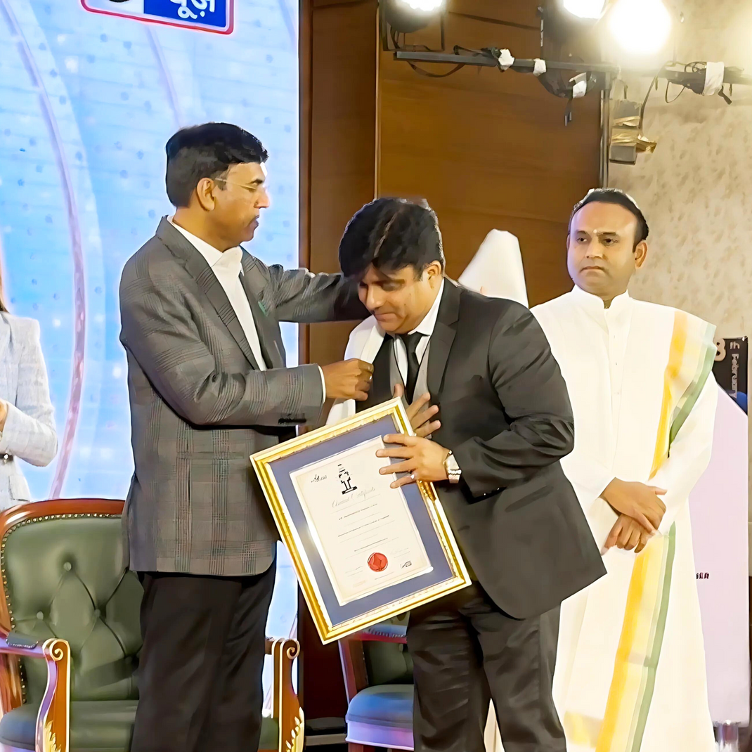 Dr. Beerinder Singh Yogi honoured by Health Minister of India Shri Mansukh Mandaviya in 2024